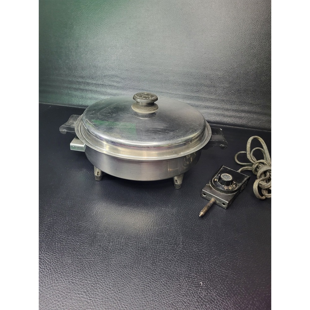 Saladmaster Stainless Steel Liquid Core 11" Electric Skillet with Vapo Lid 17815 - Picture 3 of 9